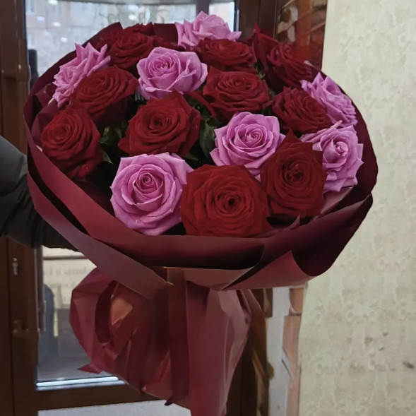 19 роз «Малиновый диалог» в Симферополе