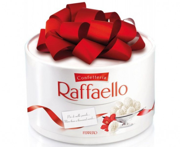Коробка конфет Raffaello с бантом 200 г. в Симферополе